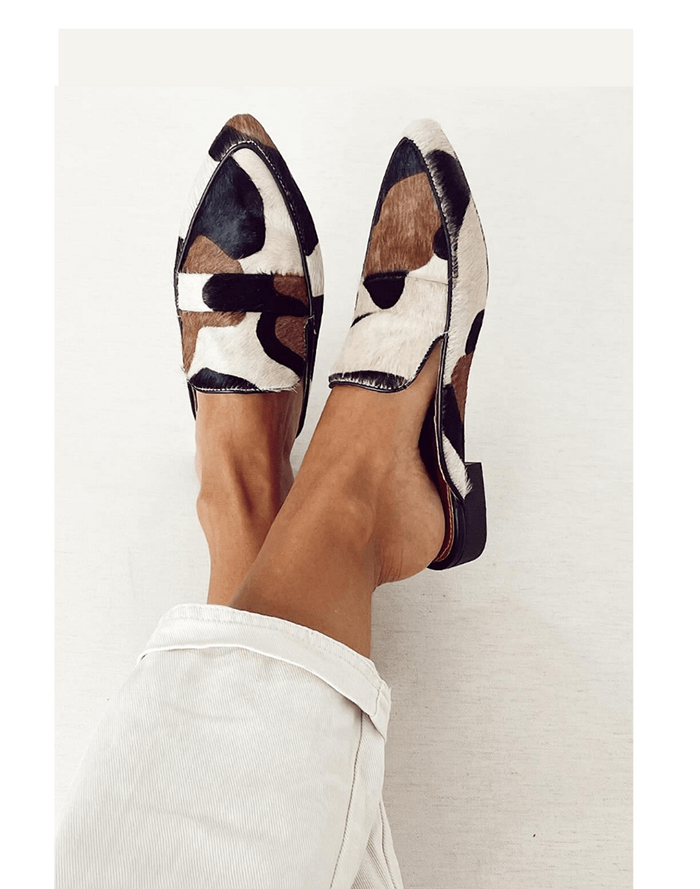 Women's Patterned Loafers with Pointed Toe and Low Heel