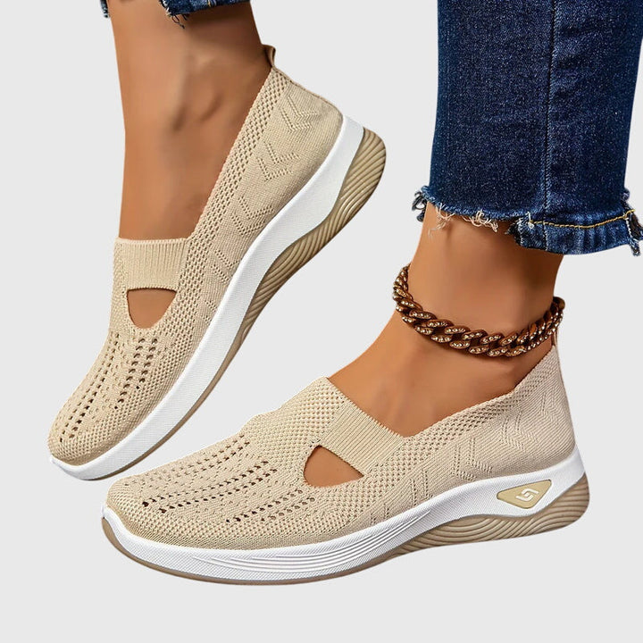 Women's Comfortable Shoes with Postural Support and Bunion Alignment