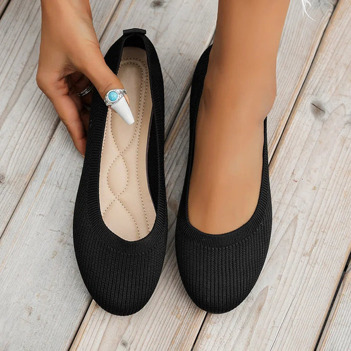 Women's Ribbed Knit Ballet Flats with Pull Tab