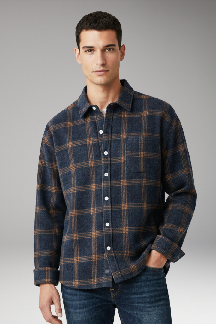 Men's Flannel Shirt with Classic Collar and Long Sleeves
