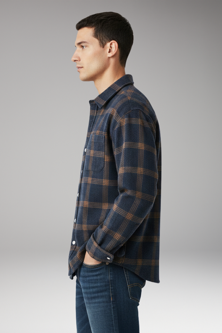 Men's Flannel Shirt with Classic Collar and Long Sleeves