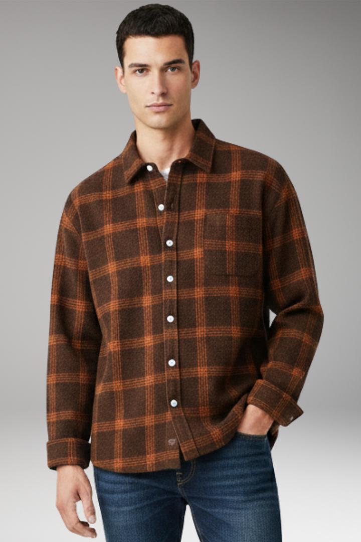 Men's Flannel Shirt with Classic Collar and Long Sleeves