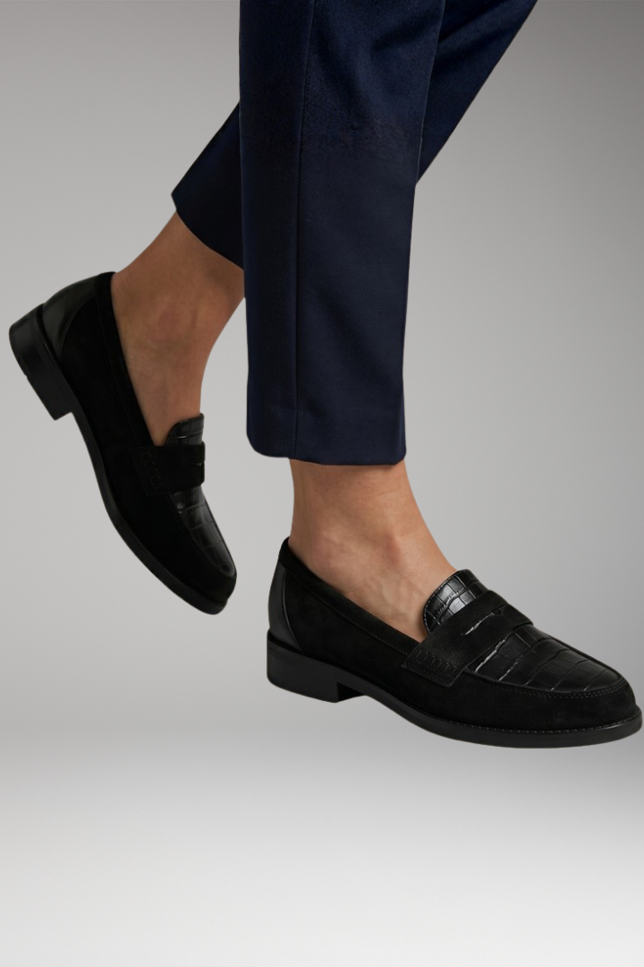 Men's Loafers with Orthopedic Footbed and Croco Embossing