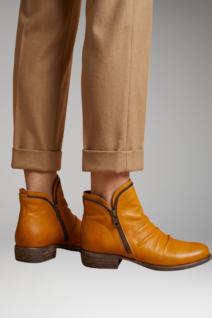 Men's Orthopedic Boots with Cushioned Linings and Structured Soles
