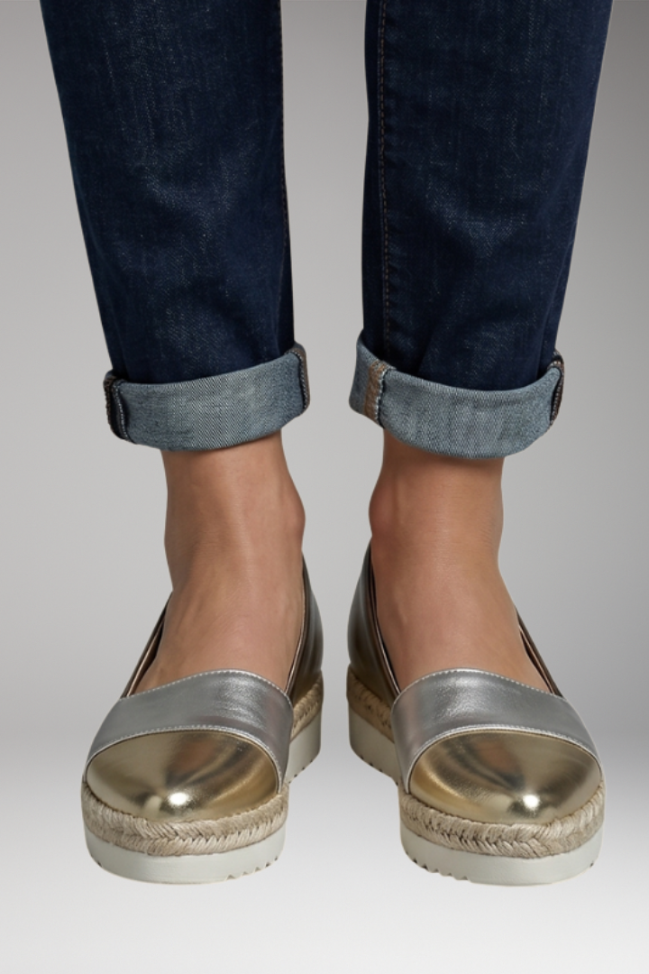 Men's Orthopedic Shoes with Cushioned Insoles and Ergonomic Design