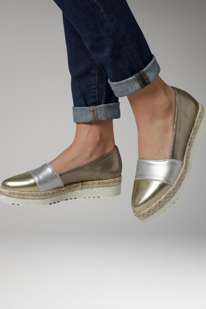 Men's Orthopedic Shoes with Cushioned Insoles and Ergonomic Design