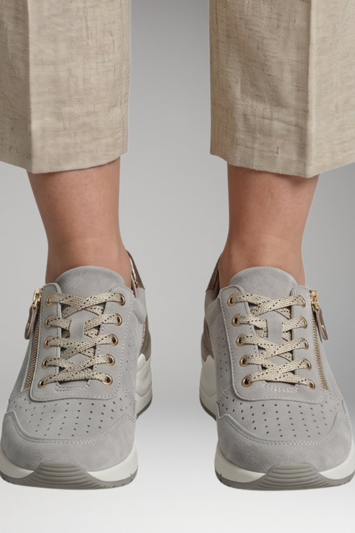 Men's Orthopedic Sneakers with Cushioned Lining and Non-Slip Soles