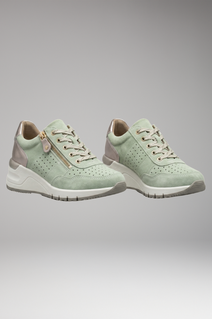 Men's Orthopedic Sneakers with Cushioned Lining and Non-Slip Soles