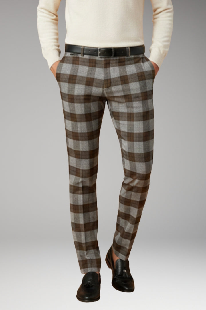 Men's Trousers with Checkered Pattern and Side Pockets