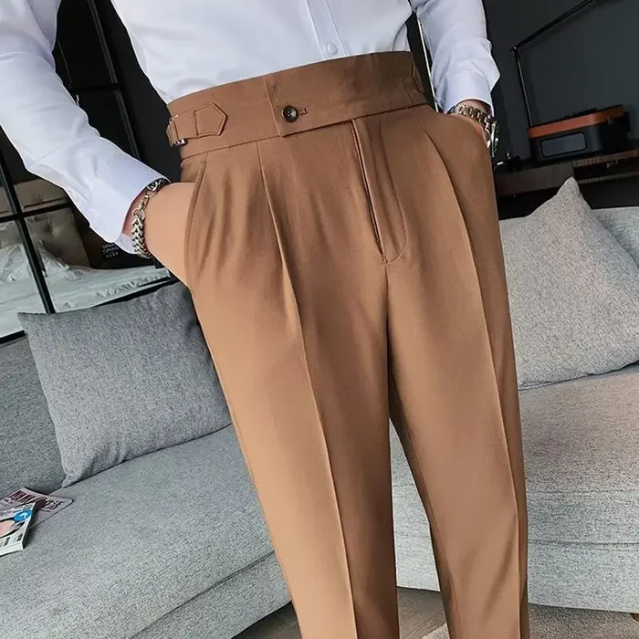 Men's High-Waisted Chino Pants with Pleats and Tapered Leg