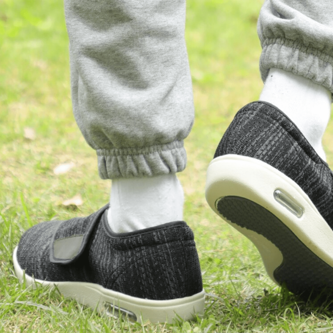 Men's Orthopedic Shoes with Wide Fit and Flexible Sole