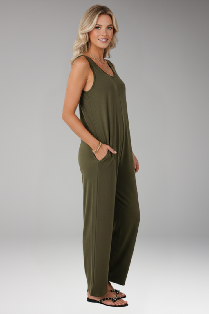 Women Sleeveless Jumpsuit with Round Neck and Wide Legs