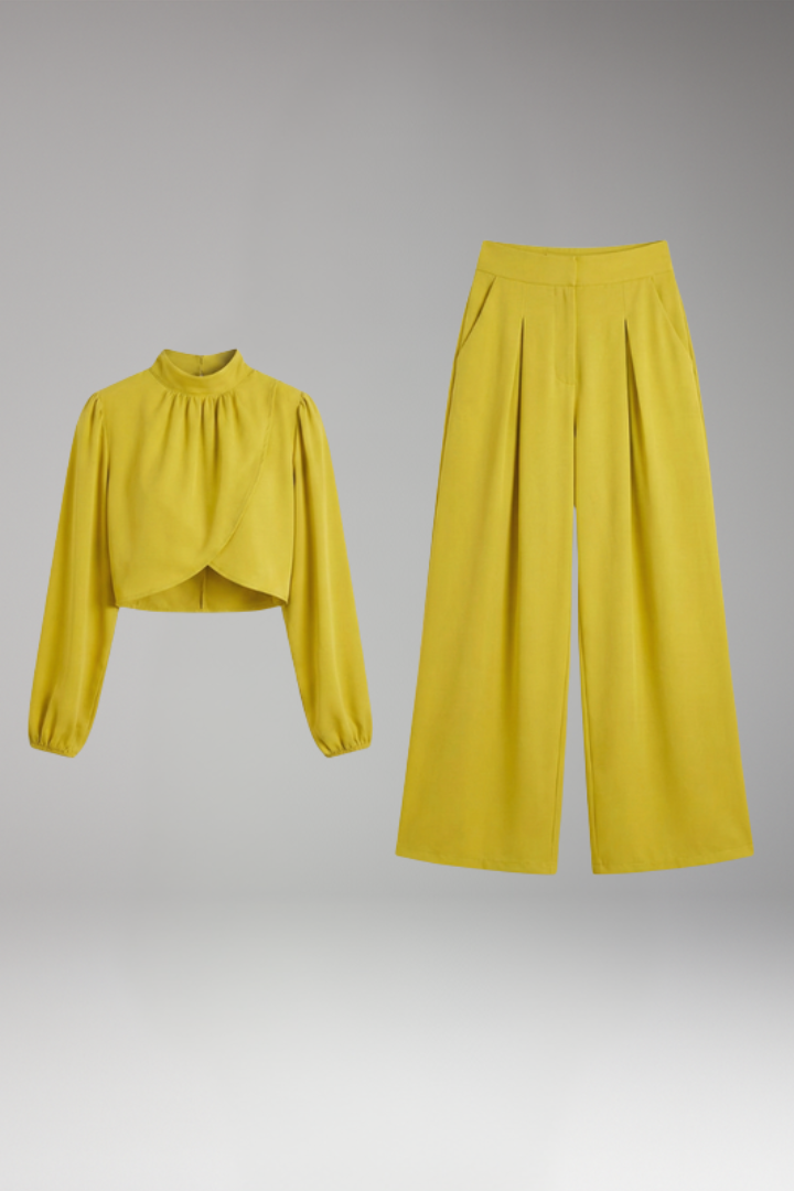 Women's 2-Piece Set with High Neckline for All-Season Wear