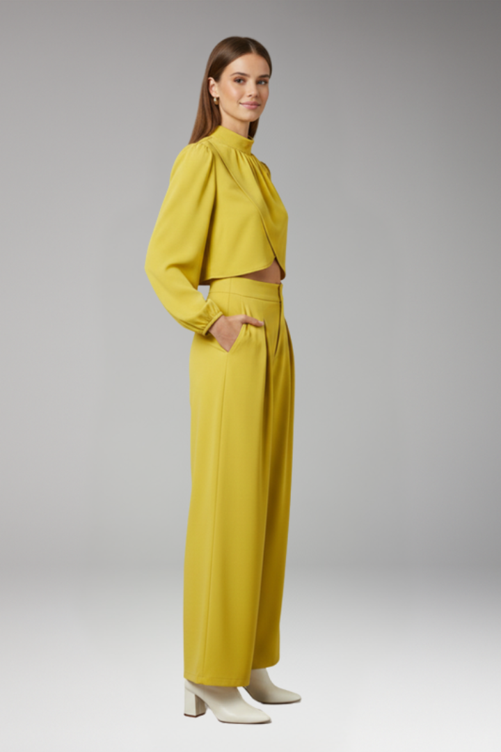 Women's 2-Piece Set with High Neckline for All-Season Wear