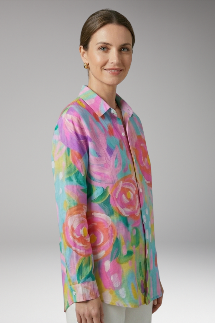Women's Blouse with Collar and Button Closure