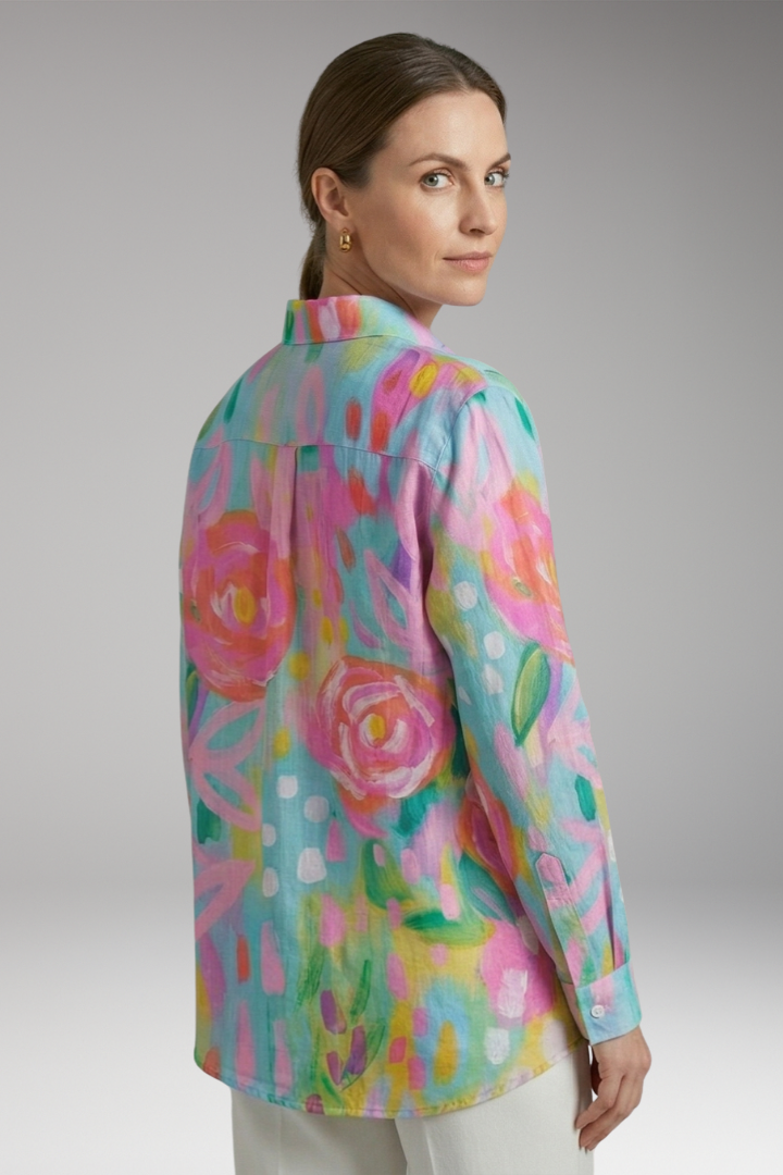 Women's Blouse with Collar and Button Closure