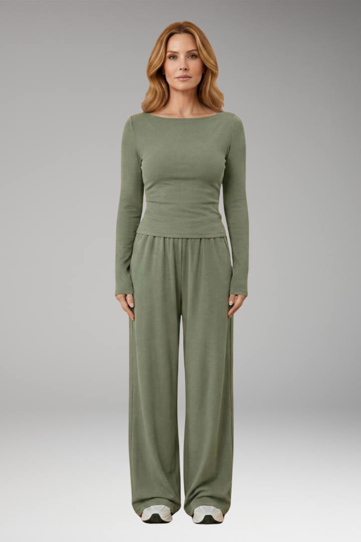 Women's Elegant Cosy Set with Relaxed Fit and Timeless Design