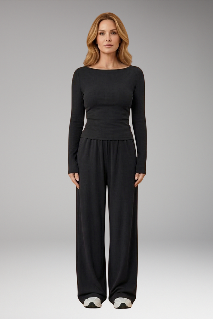 Women's Elegant Cosy Set with Relaxed Fit and Timeless Design