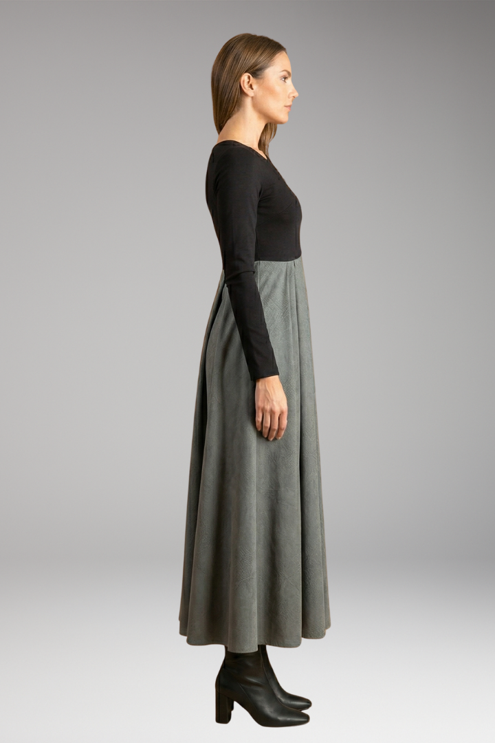 Women's Elegant Midi Dress with A-Line Cut and Pleated Skirt