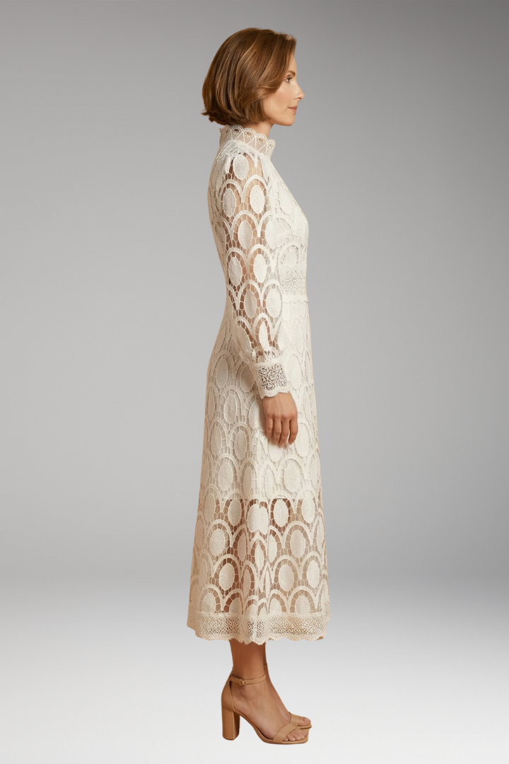 Women's Lace Maxi Dress with Elegant Detailing and Flattering Fit