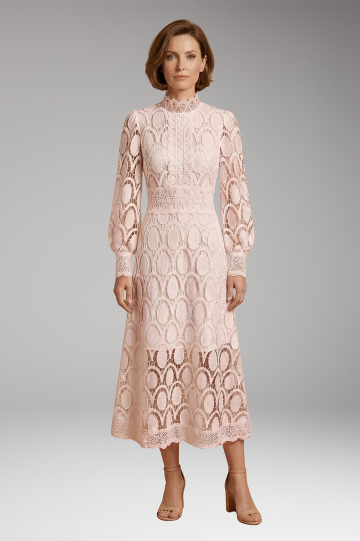 Women's Lace Maxi Dress with Elegant Detailing and Flattering Fit