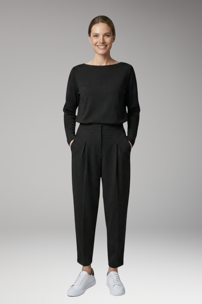 Women's Loungewear Set with Long Sleeves and Relaxed Fit