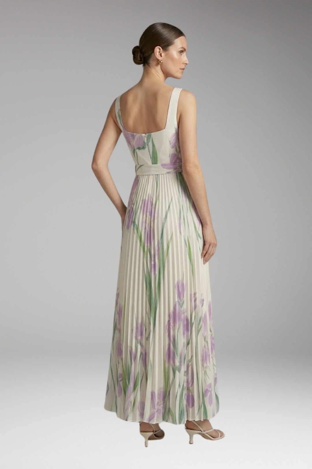 Women's Maxi Dress with Square Neck and Pleated Skirt