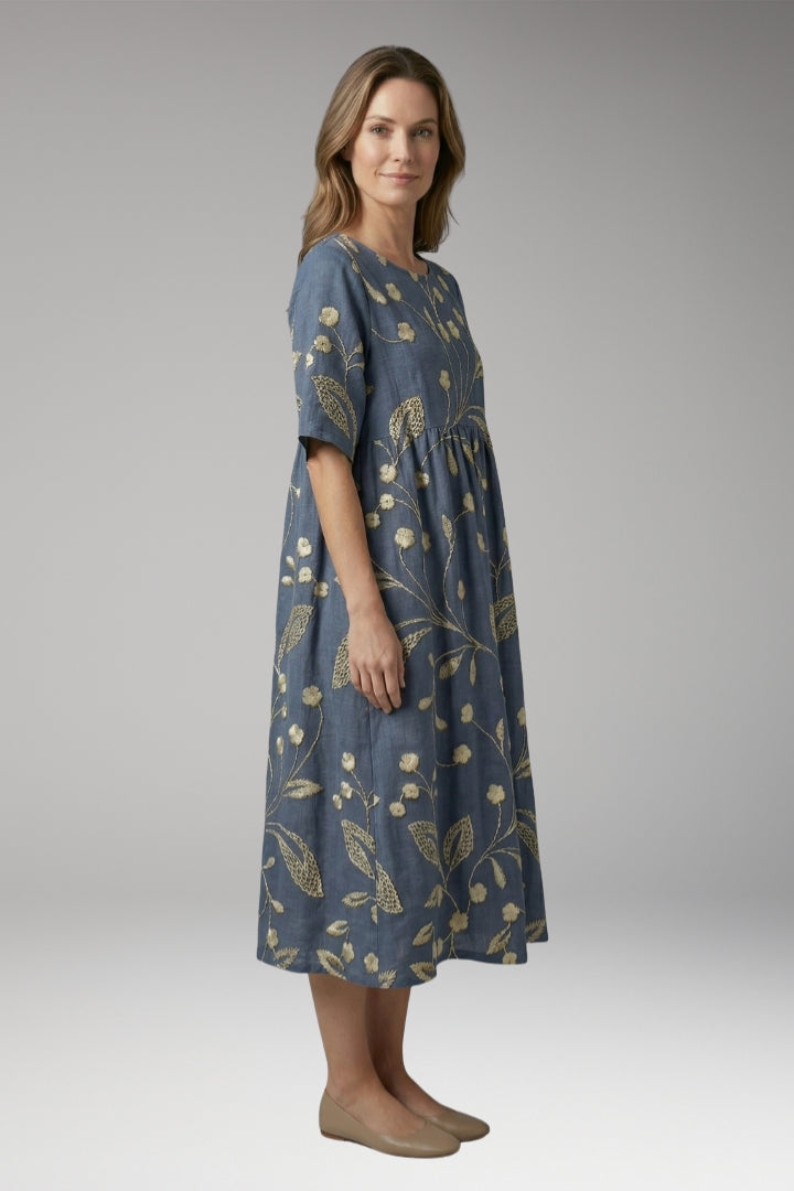 Women's Midi Dress with Round Neck and Short Sleeves
