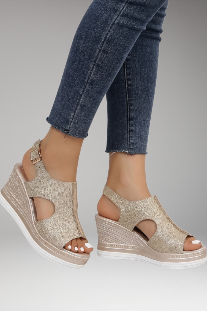 Women's Orthopaedic Sandals with Adjustable Straps and Cushioned Soles