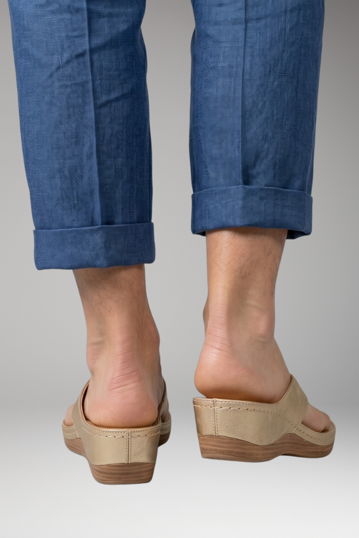 Women's Orthopedic Slippers with Heel for Comfort and Support