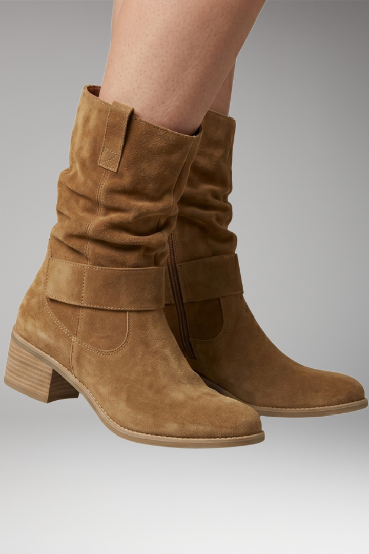 Women's Orthopedic Boots with Side Zippers and Slouchy Fit