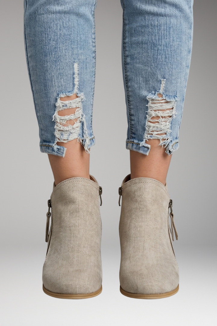 Women's Orthopedic Boots with Supportive Cushioning and Classic Design