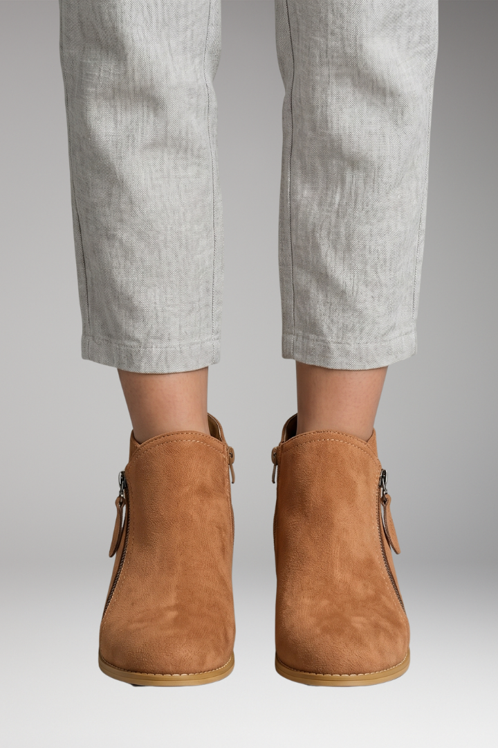 Women's Orthopedic Boots with Supportive Cushioning and Classic Design