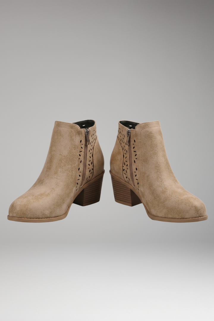 Women's Orthopedic Boots with Targeted Support and Breathable Comfort