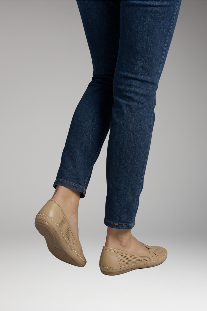 Women's Orthopedic Flats with Arch Support and Cushioned Insole