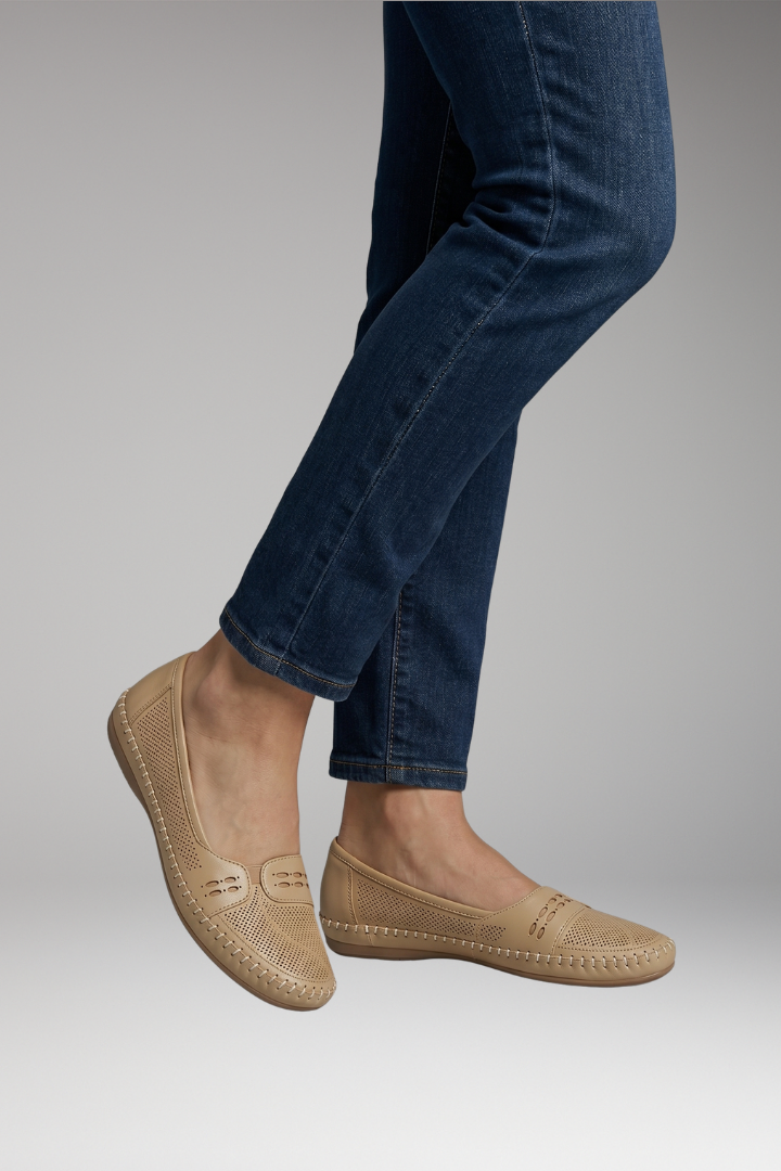 Women's Orthopedic Flats with Arch Support and Cushioned Insole