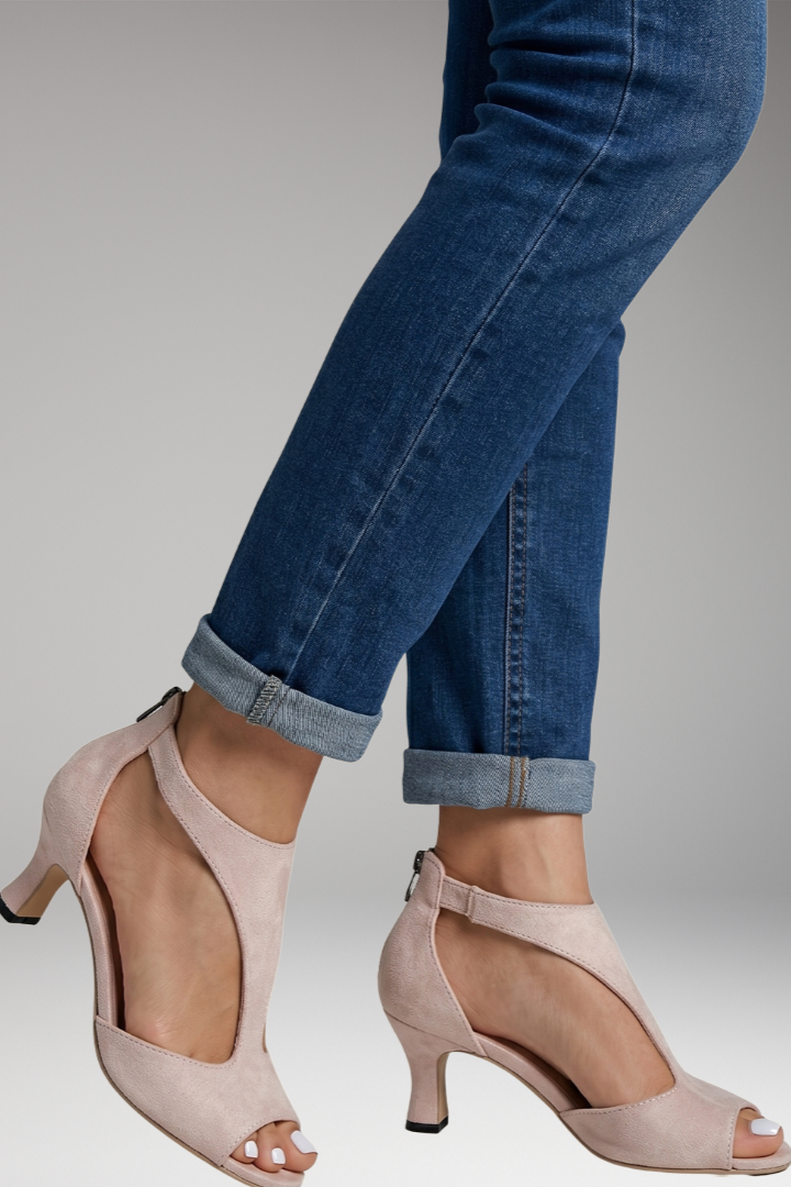 Women's Orthopedic Heels with Heel Stability and Stretchable Design