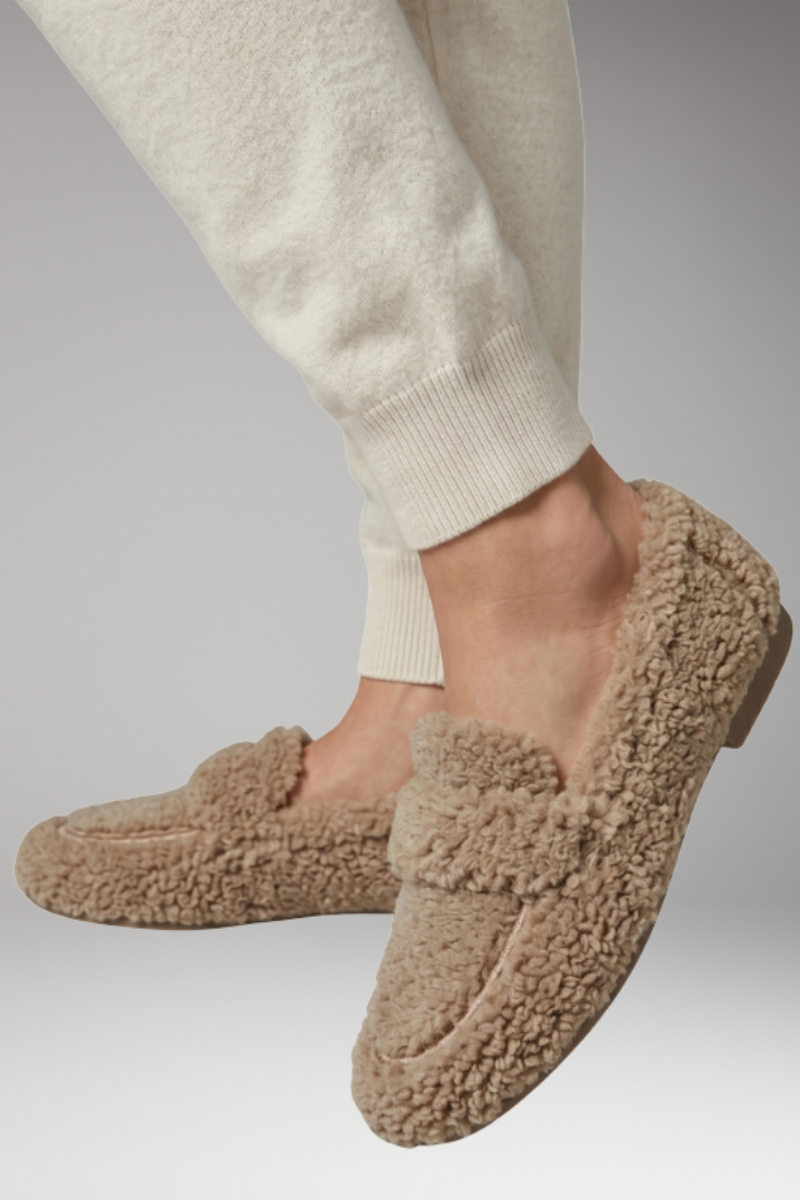 Women's Orthopedic Loafers with Cozy Warmth and Non-Slip Safety