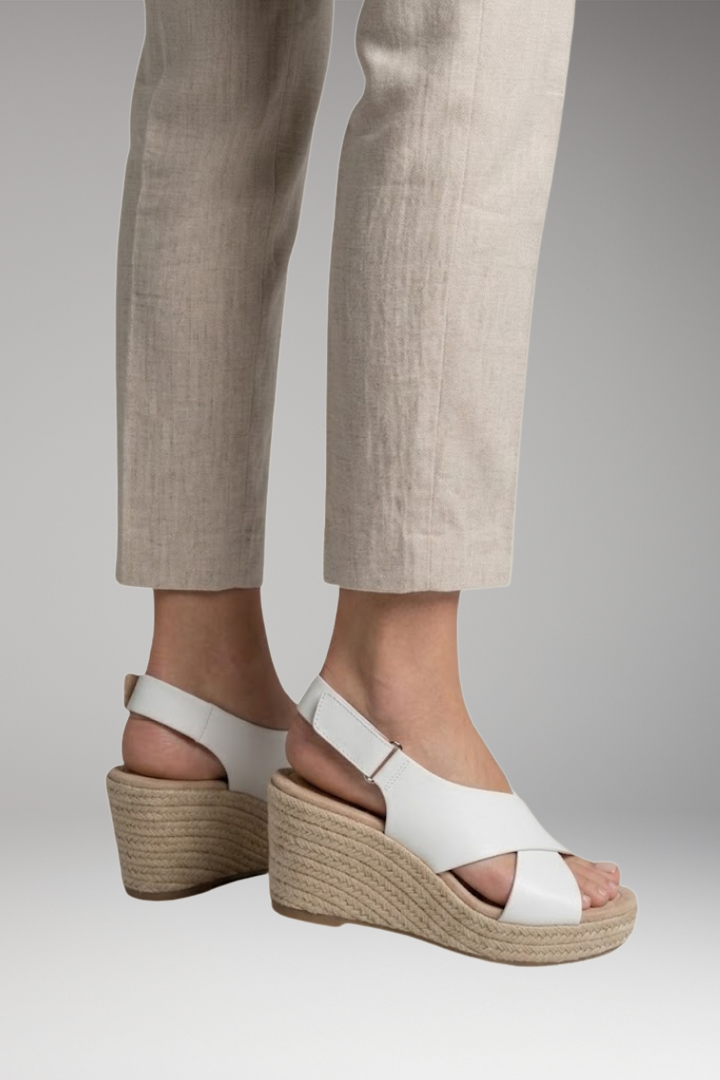 Women's Orthopedic Sandals with Cushioned Sole and Adjustable Straps