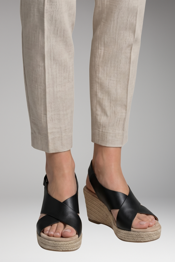 Women's Orthopedic Sandals with Cushioned Sole and Adjustable Straps