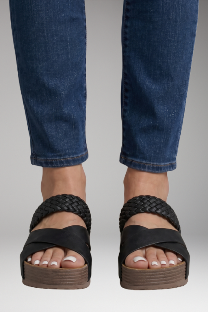 Women's Orthopedic Sandals with Cushioned Soles and Adjustable Straps