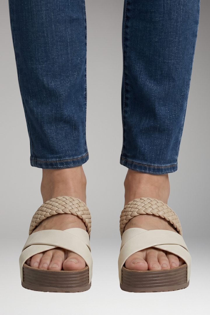 Women's Orthopedic Sandals with Cushioned Soles and Adjustable Straps