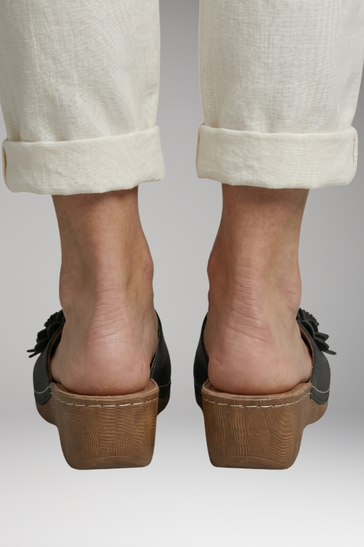 Women's Orthopedic Shoes with Cushioned Arch and Handstitched Construction
