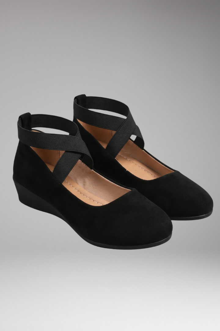 Women's Orthopedic Shoes with Cushioned Soles and Slip-On Fastening