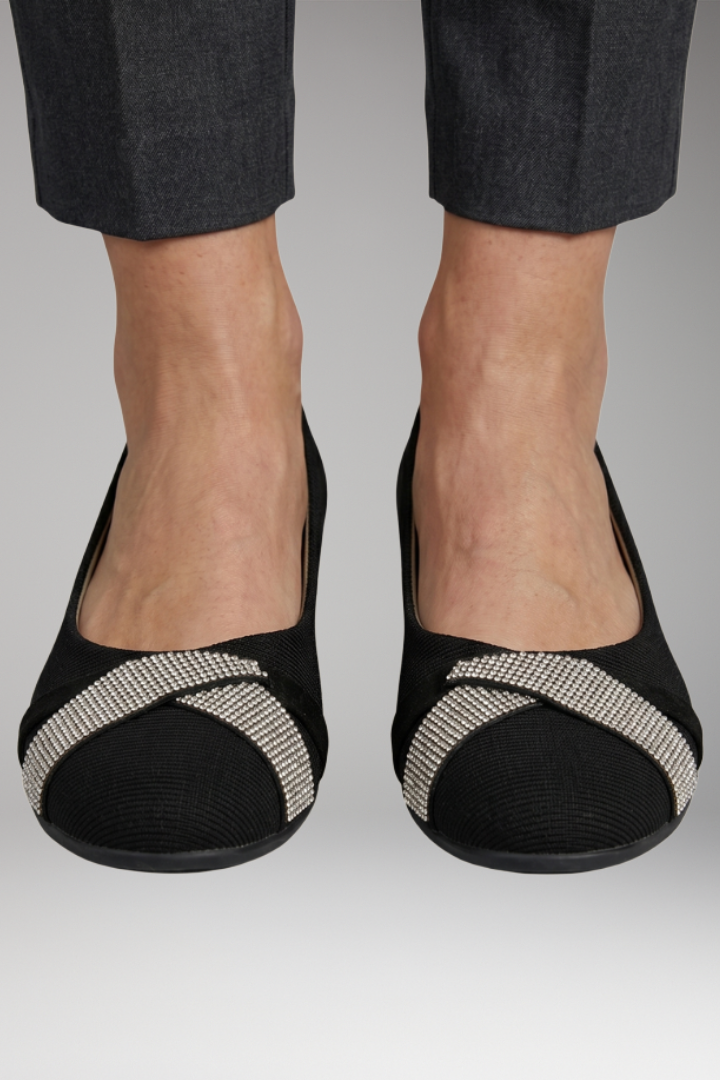 Women's Orthopedic Shoes with Pain Relief and Posture Support