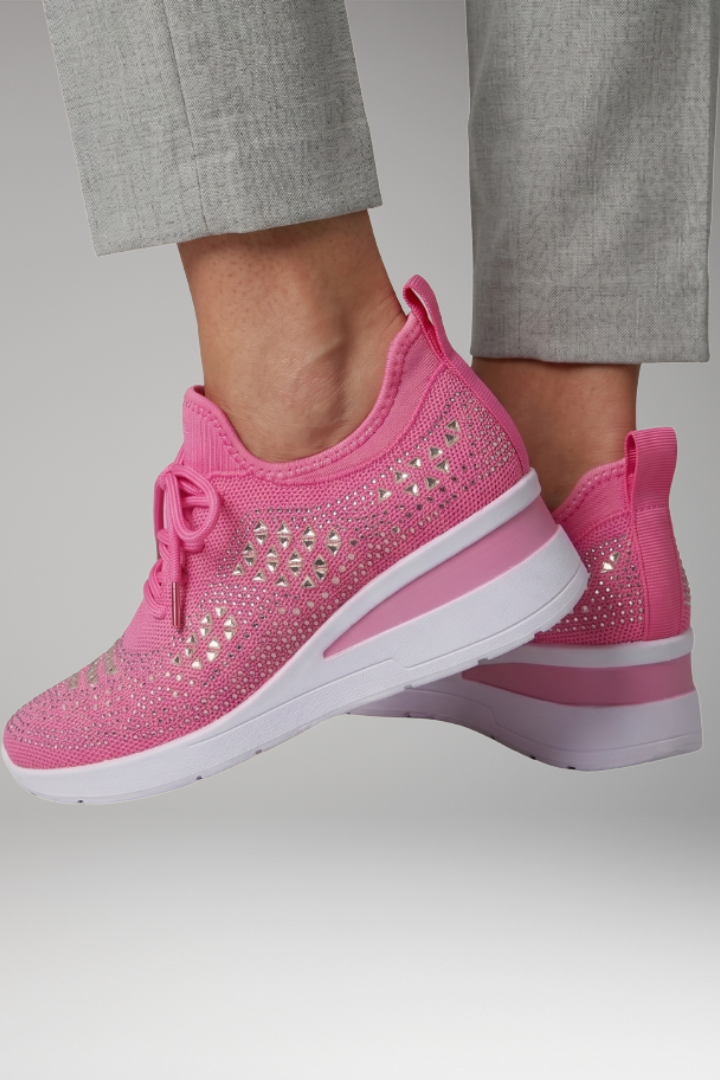 Women's Orthopedic Shoes with Supportive Heel and Adjustable Strap