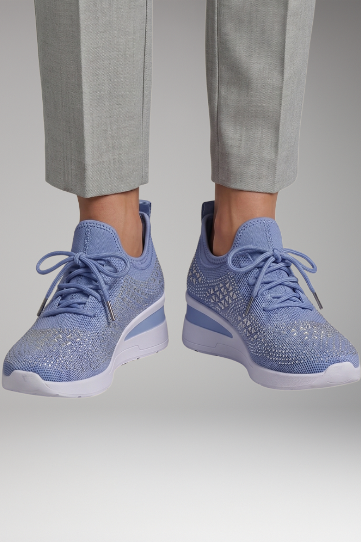 Women's Orthopedic Shoes with Supportive Heel and Adjustable Strap