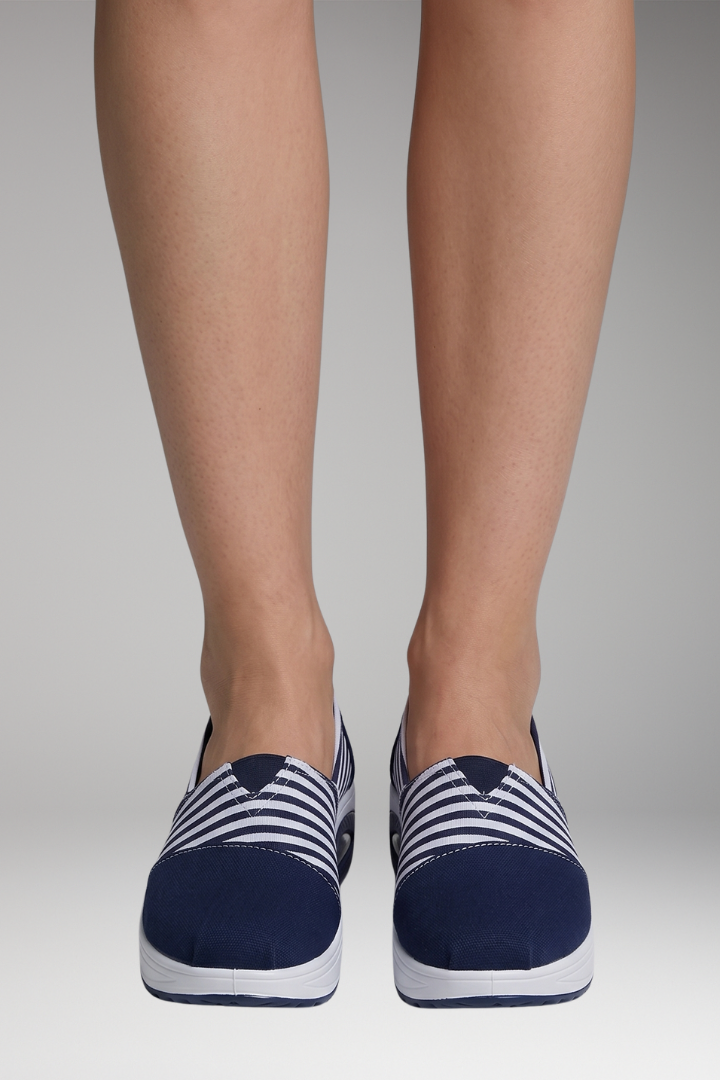 Women's Orthopedic Sneakers with All-Day Foot Support and Lightweight Design