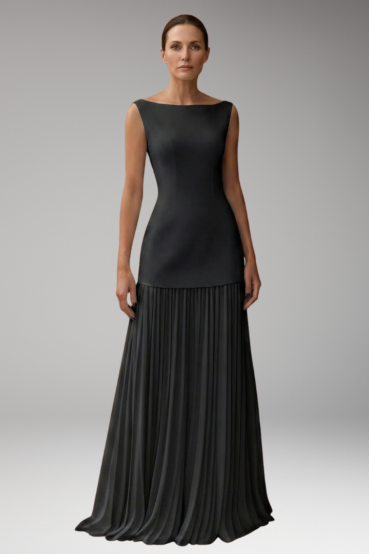 Women's Pleated Maxi Dress with Sleeveless Bodice and Flowing Skirt