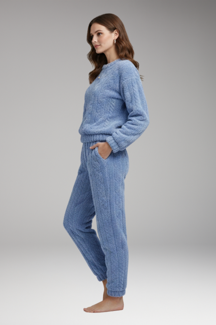 Women's Pyjama Set with Round Neck and Waistband
